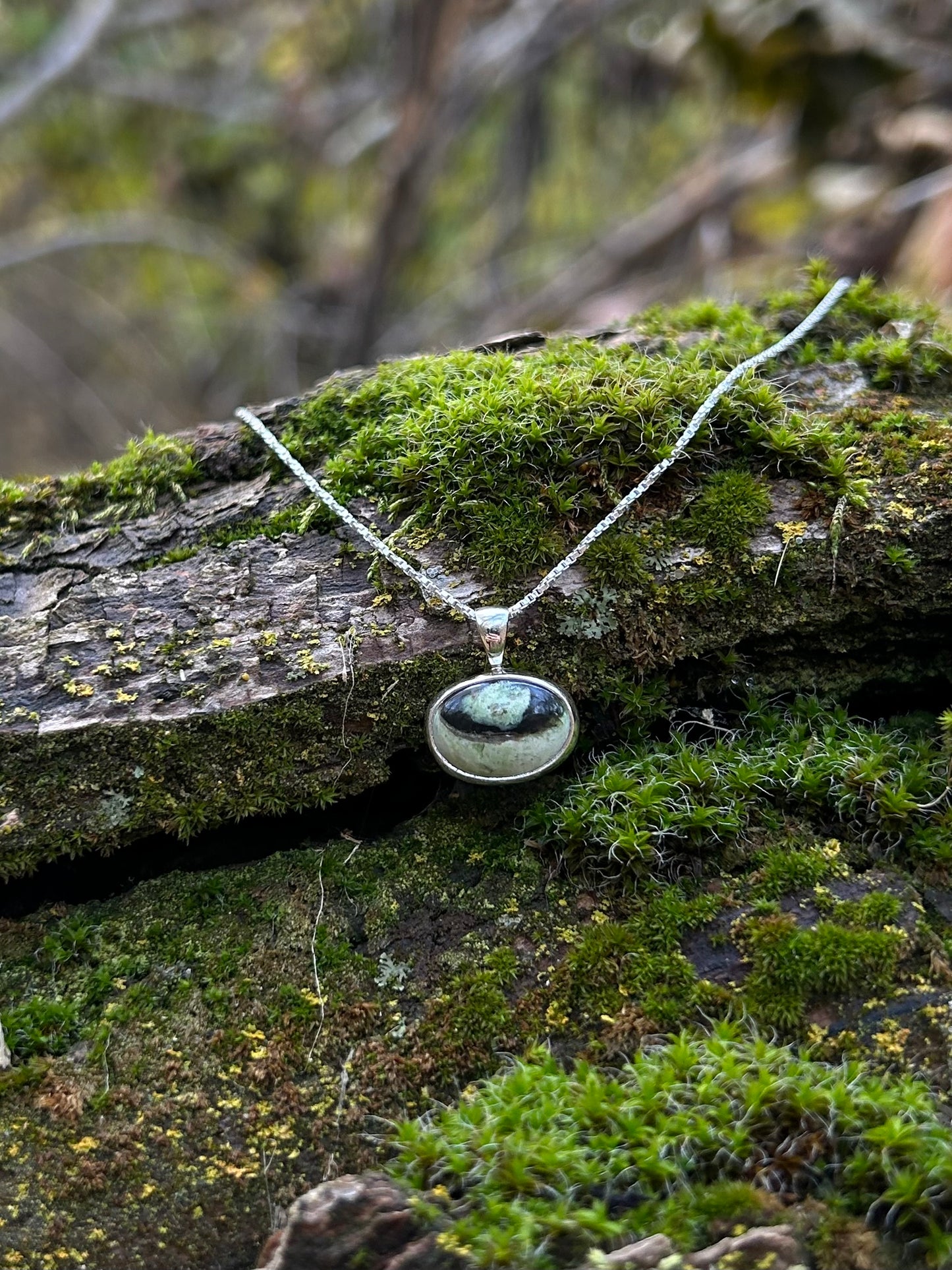 Cyclops Chrome Chalcedony Necklace