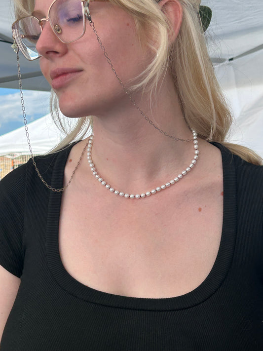 Clutchin My Pearls