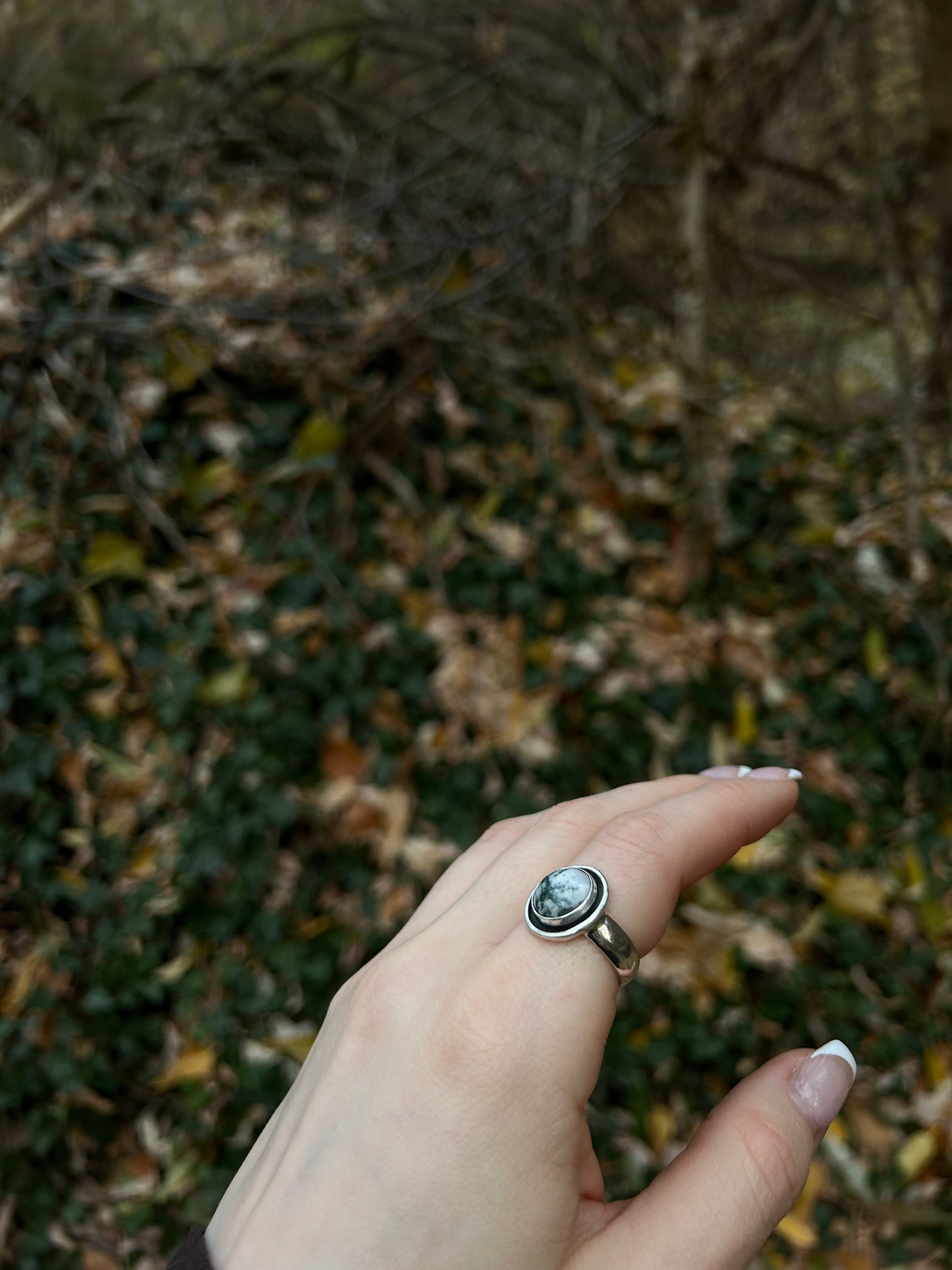 Moss Agate Shadow Box ✦ Size 9